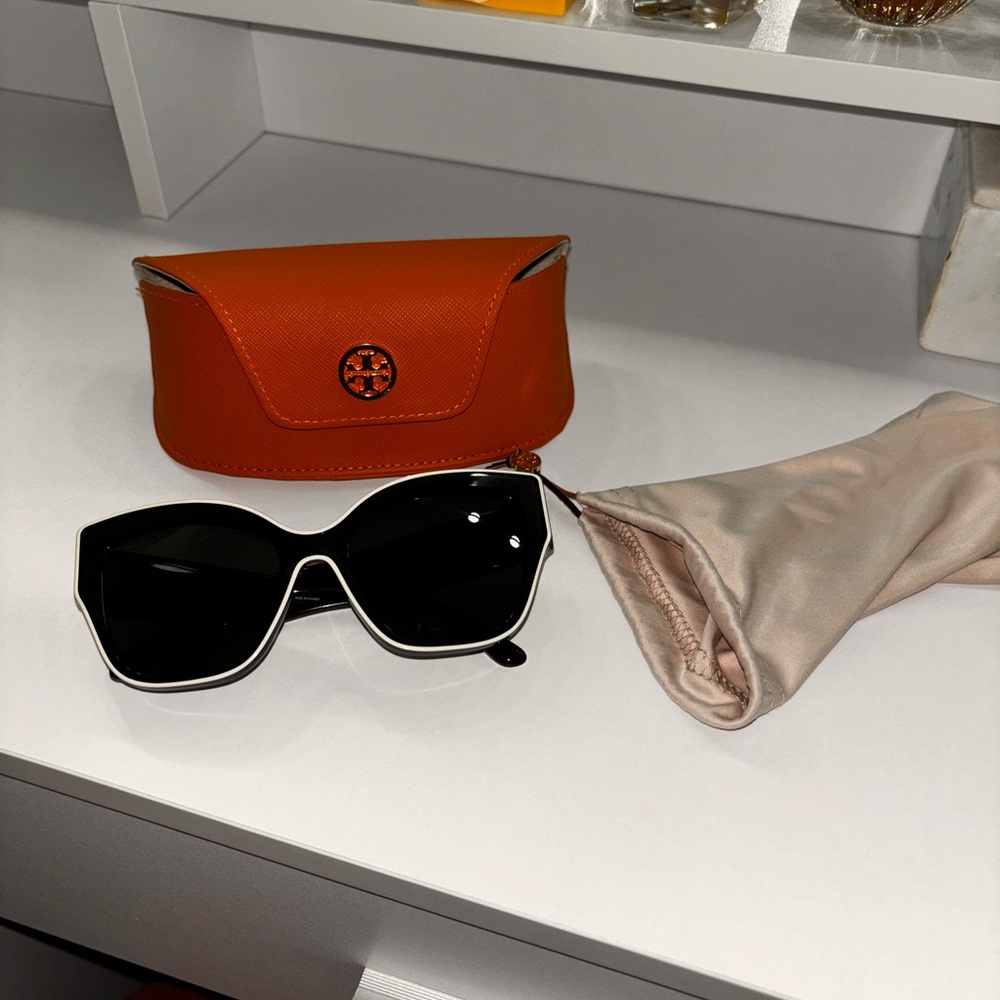 Tory Burch Miller Oversized Butterfly Sunglasses